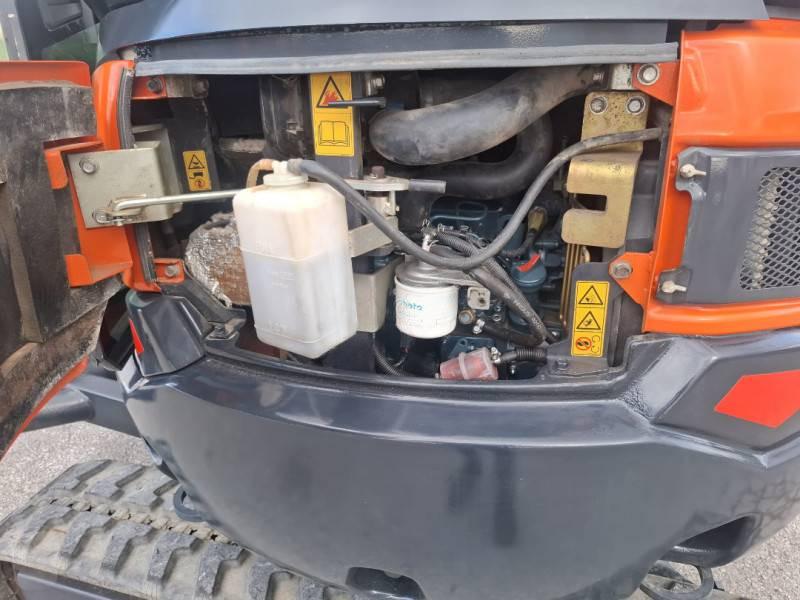 Mini-escavadora Kubota U27.4 GL Gasóleo usada
