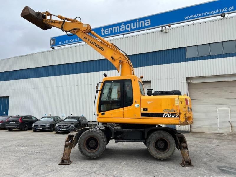 Escavadora de rodas Hyundai R170 W 170W-7 usada
