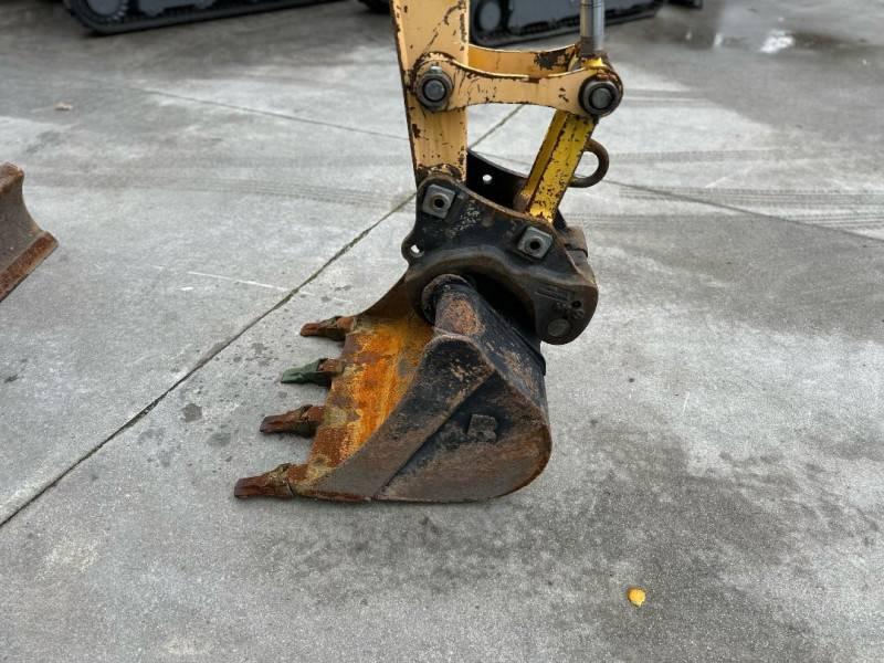 Mini-escavadora Yanmar VIO 20 Gasóleo usada