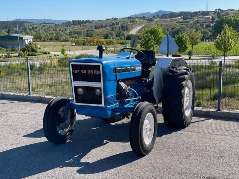 Tractor agrícola Ford 3000
